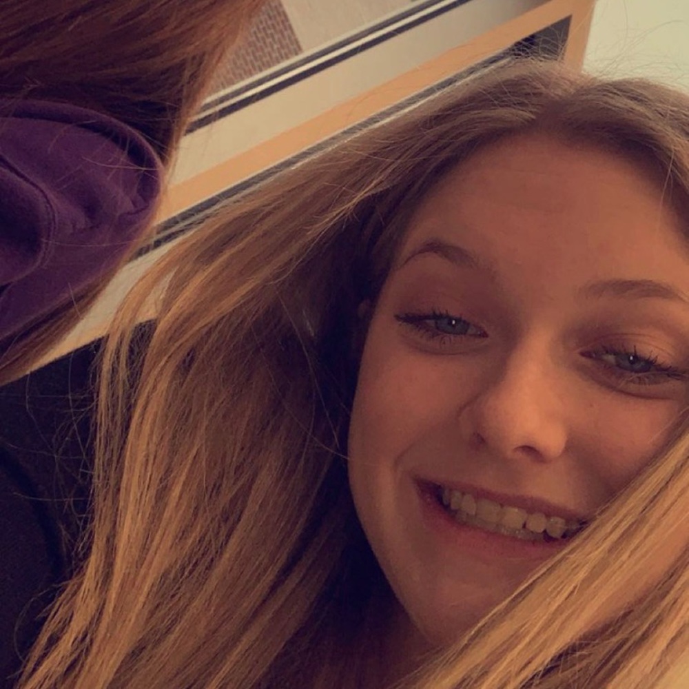 Meet your Posher, Lauren